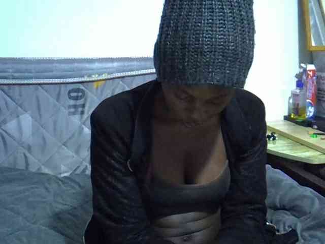 Sexybeiby1 webcam