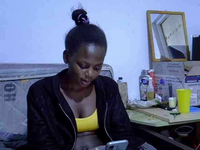 Sexybeiby1 webcam
