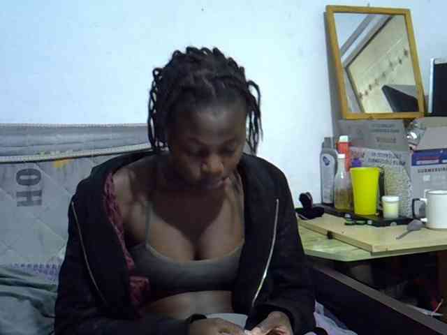 Sexybeiby1 webcam