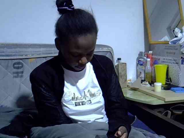 Sexybeiby1 webcam