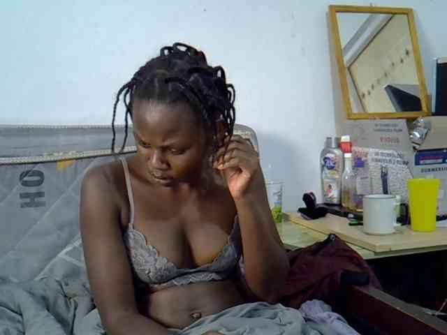 Sexybeiby1 webcam