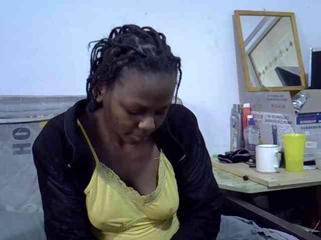 Sexybeiby1 webcam