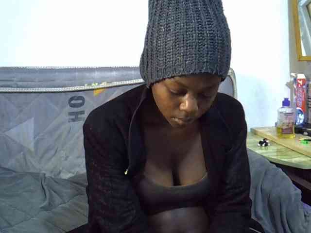 Sexybeiby1 webcam