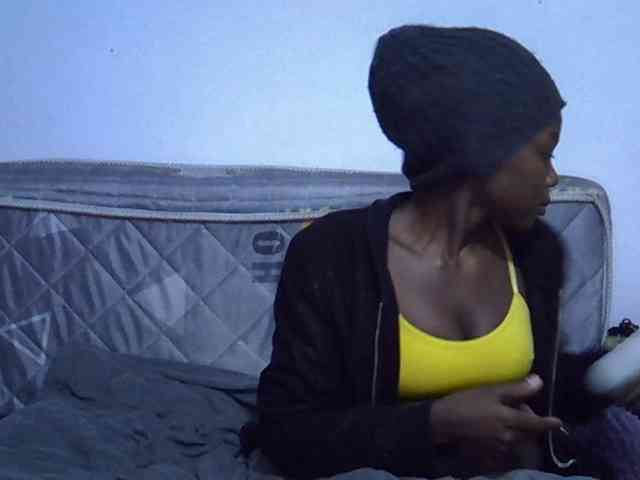 Sexybeiby1 webcam