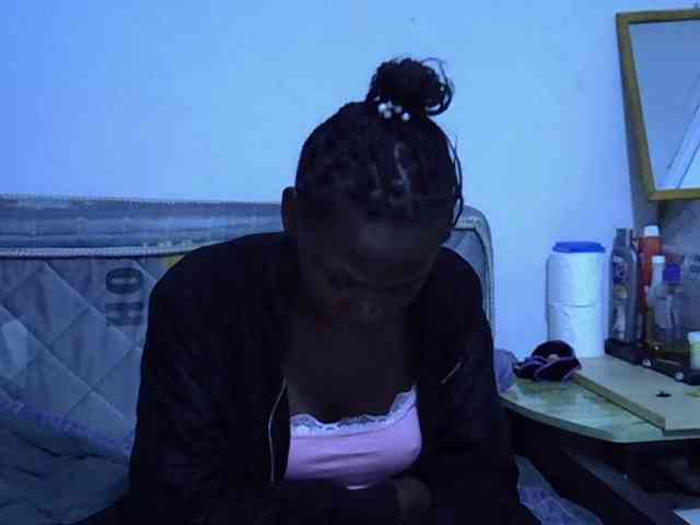 Sexybeiby1 webcam