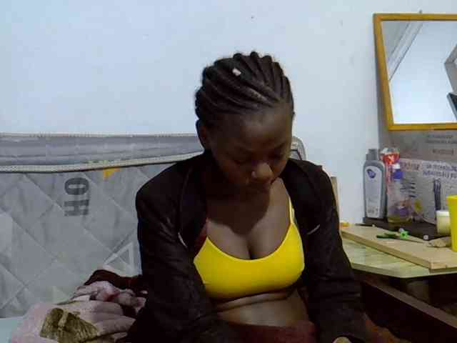Sexybeiby1 webcam