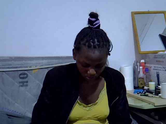 Sexybeiby1 webcam