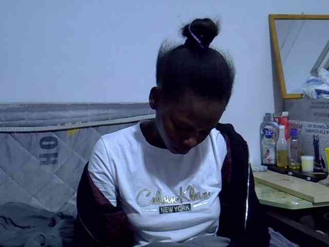 Sexybeiby1 webcam
