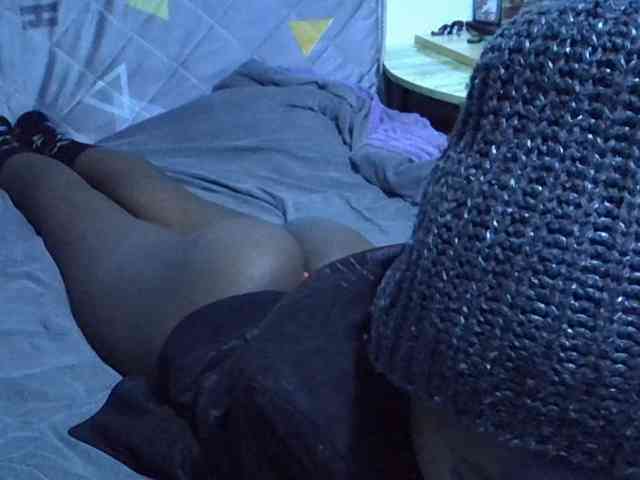 Sexybeiby1 webcam