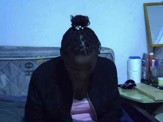 Sexybeiby1 webcam