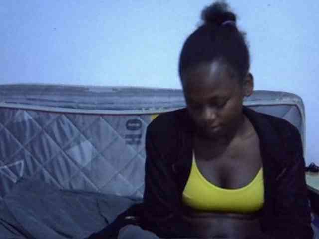 Sexybeiby1 webcam