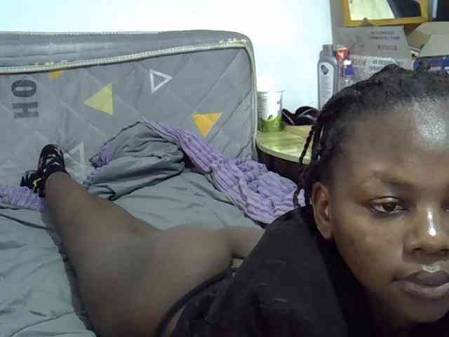 Sexybeiby1 webcam