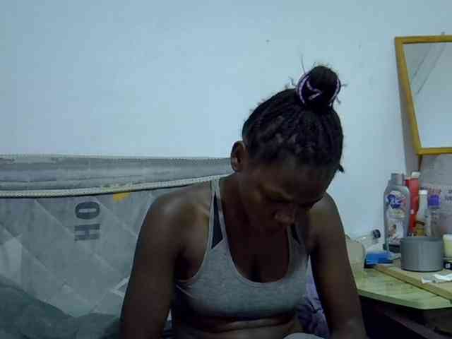 Sexybeiby1 webcam