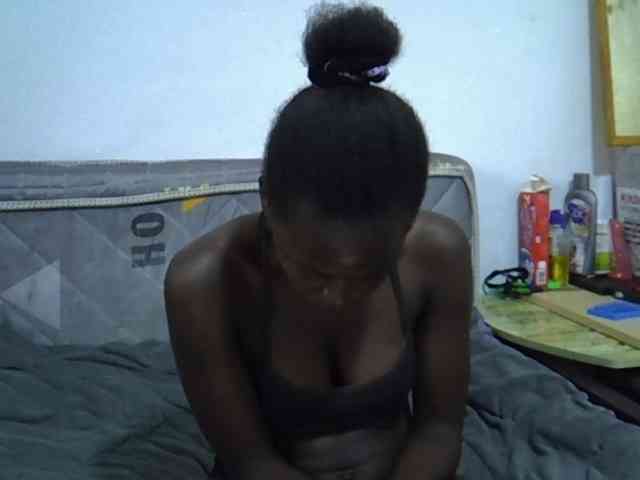 Sexybeiby1 webcam
