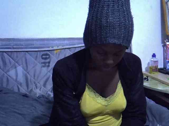 Sexybeiby1 webcam