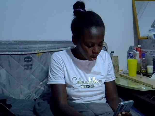 Sexybeiby1 webcam