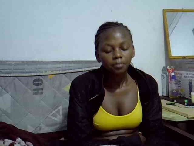 Sexybeiby1 webcam