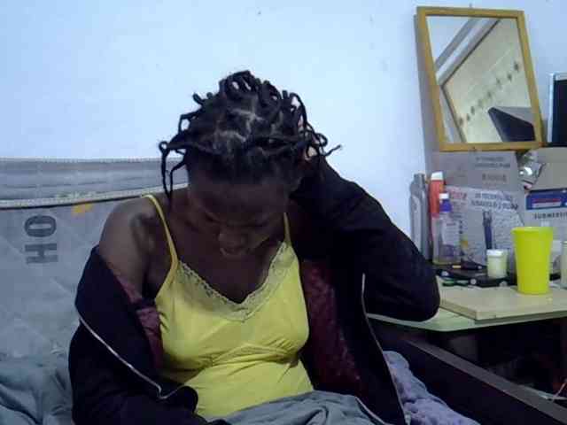 Sexybeiby1 webcam