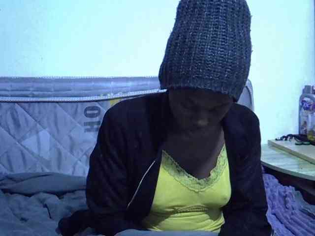Sexybeiby1 webcam