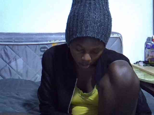 Sexybeiby1 webcam