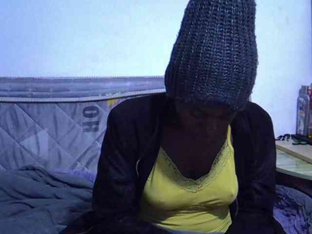 Sexybeiby1 webcam