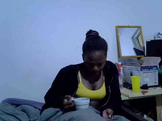 Sexybeiby1 webcam