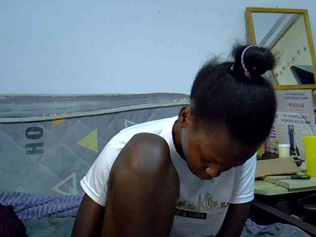 Sexybeiby1 webcam