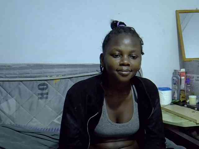 Sexybeiby1 webcam