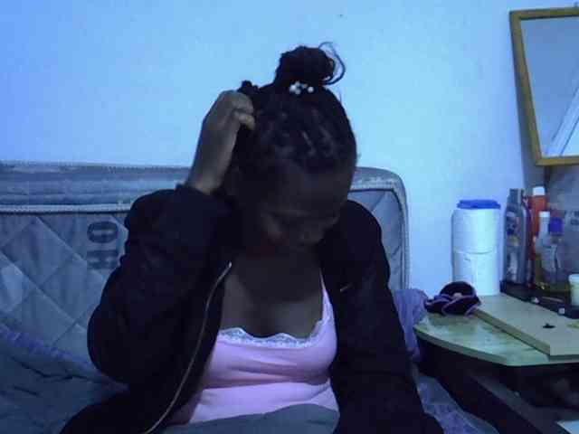 Sexybeiby1 webcam