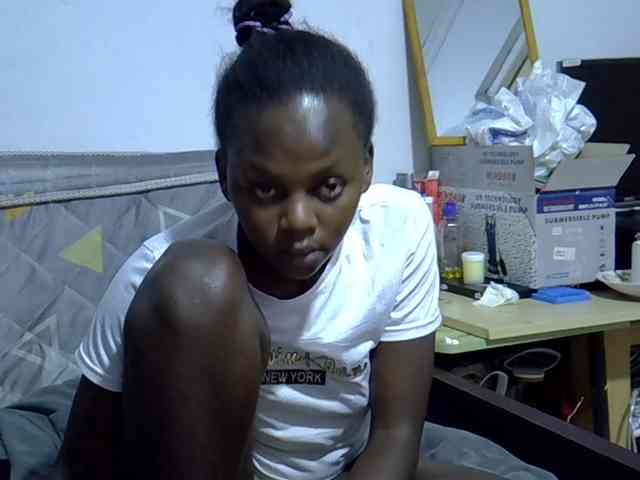 Sexybeiby1 webcam