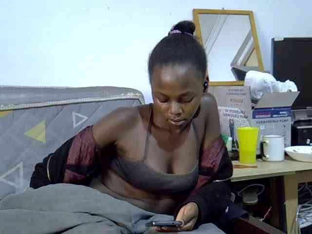 Sexybeiby1 webcam