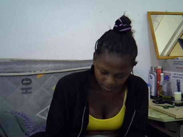 Sexybeiby1 webcam