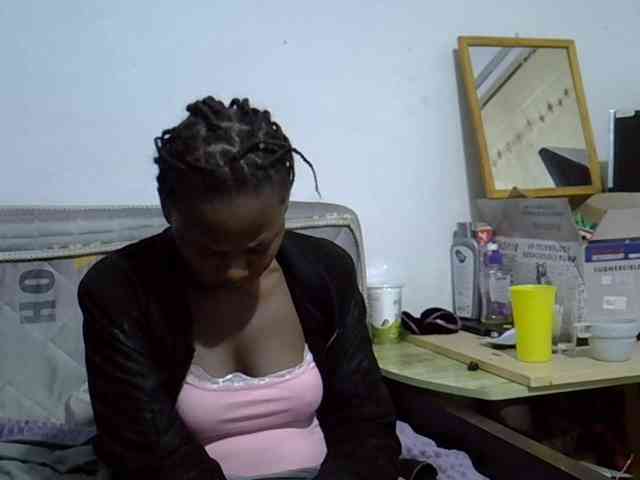 Sexybeiby1 webcam