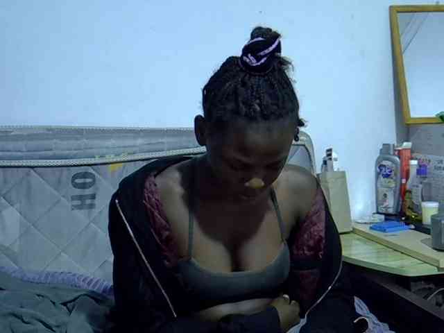 Sexybeiby1 webcam