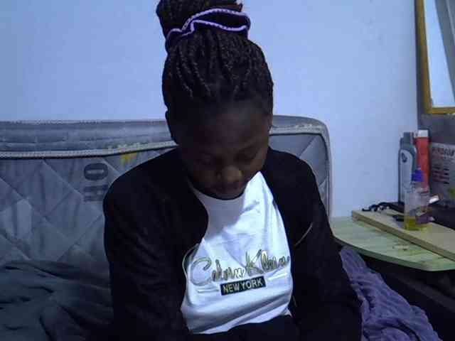 Sexybeiby1 webcam