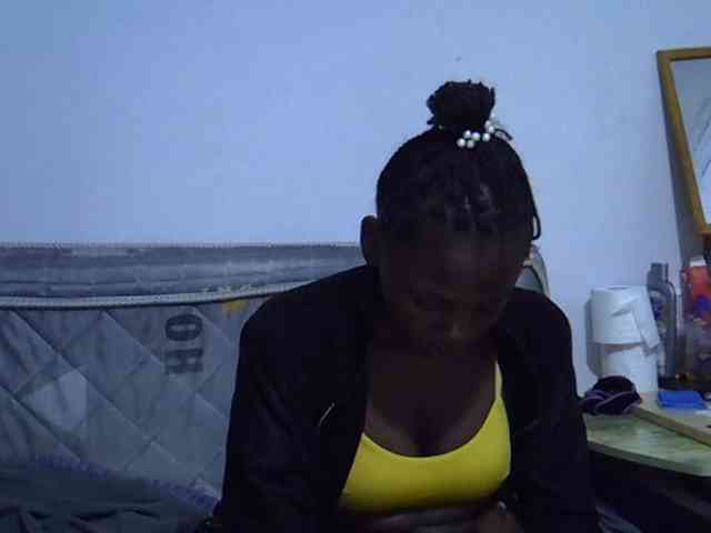 Sexybeiby1 webcam