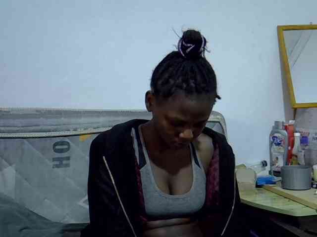 Sexybeiby1 webcam