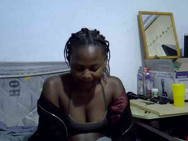 Sexybeiby1 webcam
