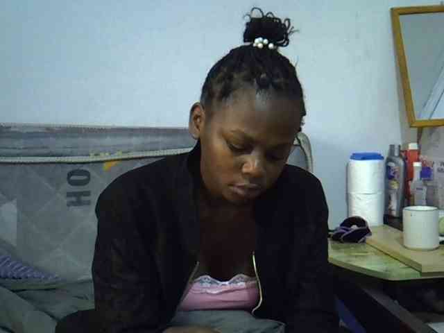 Sexybeiby1 webcam