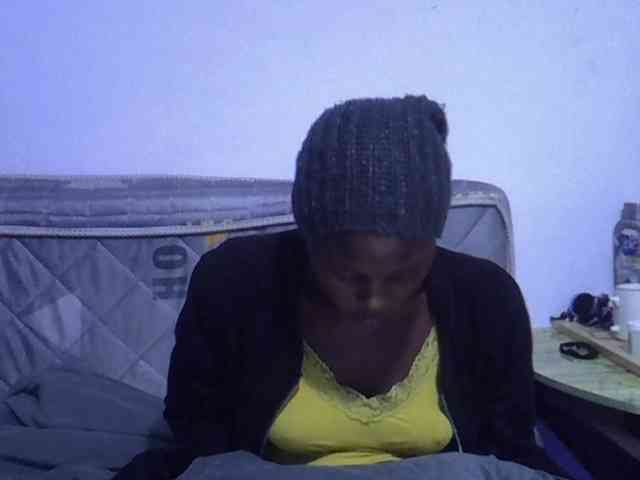 Sexybeiby1 webcam