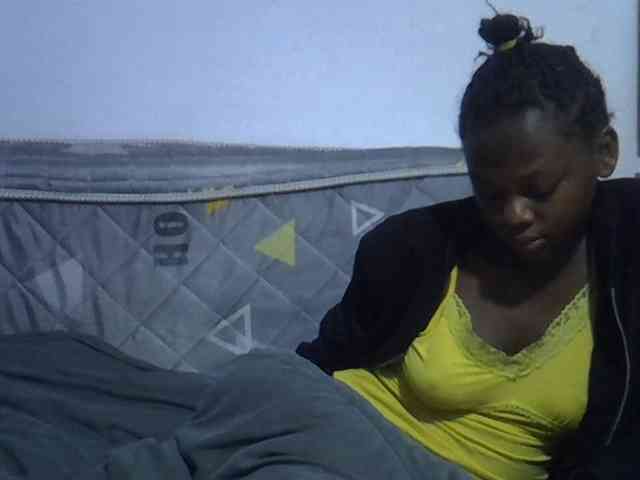 Sexybeiby1 webcam