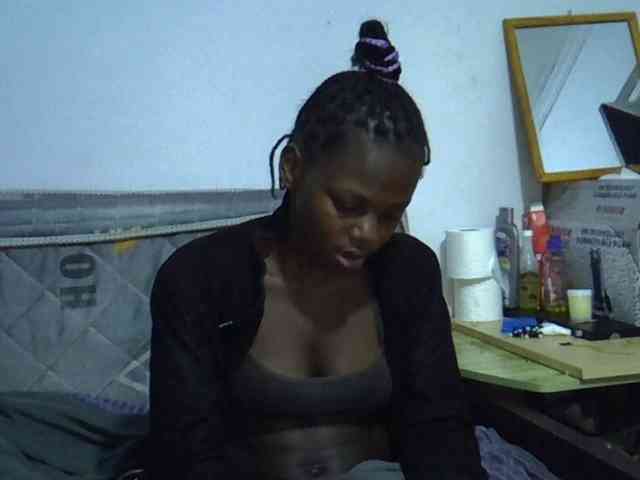 Sexybeiby1 webcam