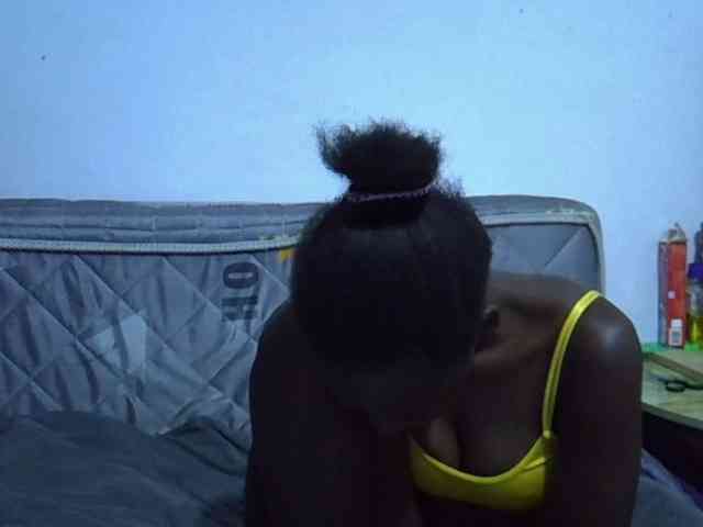 Sexybeiby1 webcam