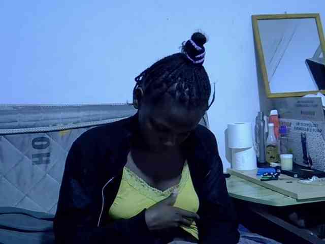 Sexybeiby1 webcam