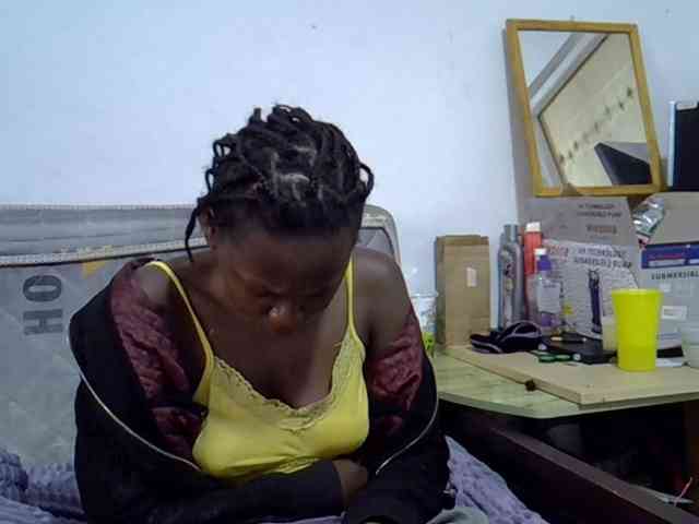 Sexybeiby1 webcam