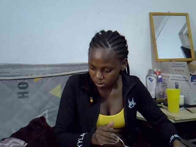 Sexybeiby1 webcam