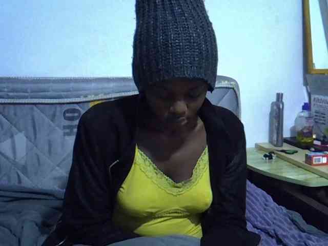 Sexybeiby1 webcam