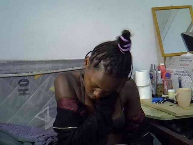 Sexybeiby1 webcam