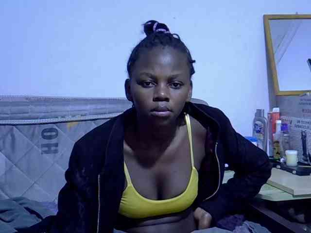 Sexybeiby1 webcam