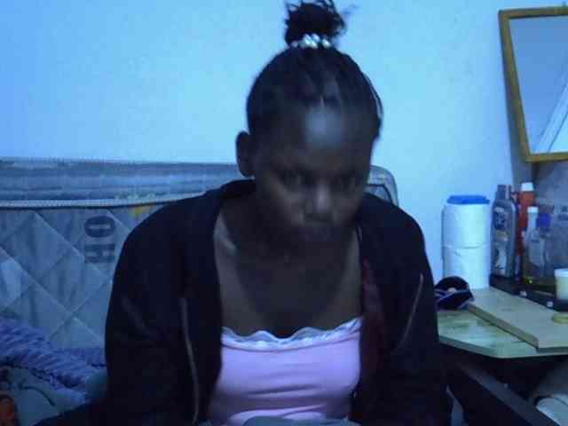 Sexybeiby1 webcam